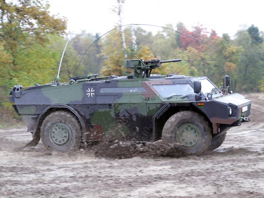  KMW Fennek 2001 года  (фото 2 из 20)